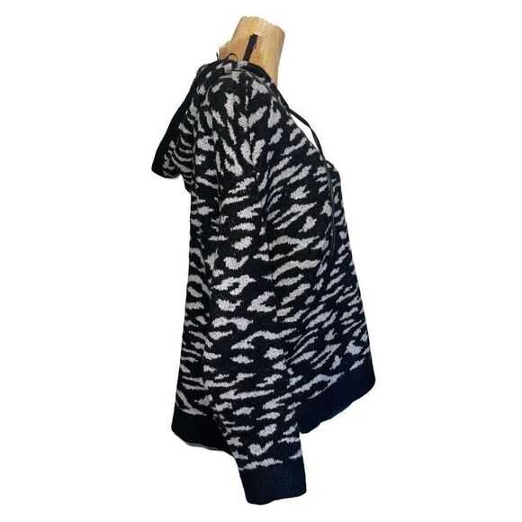 Rock Republic Hooded V-Neck Animal Leopard Print Sweater Size XL - Picture 6 of 15